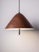 Oros LED Pendelleuchte Ø 40cm 3000K in minimalistischer Form aus mattschwarzem Aluminium und Acryl.