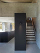 Orson Deckenleuchte GU10 in modernem Interieur mit minimalistischer Gestaltung in Küche und Treppenbereich.