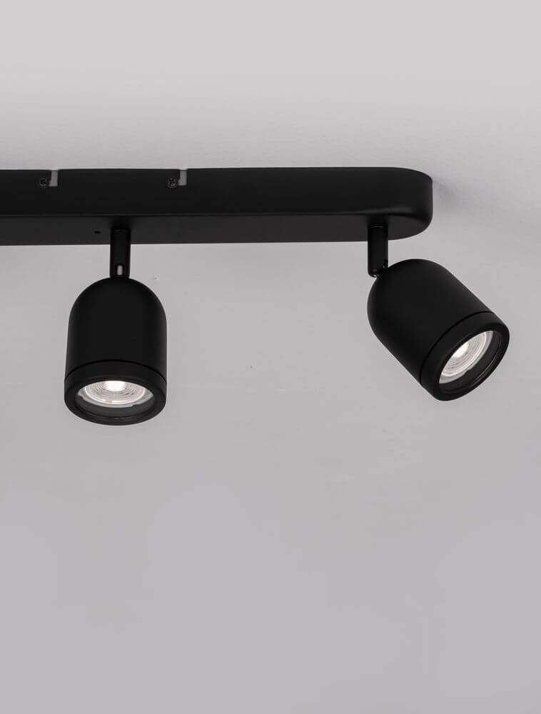 Orson Deckenleuchte GU10 3-flammig mit zwei schwenkbaren Spots in modernem Design.