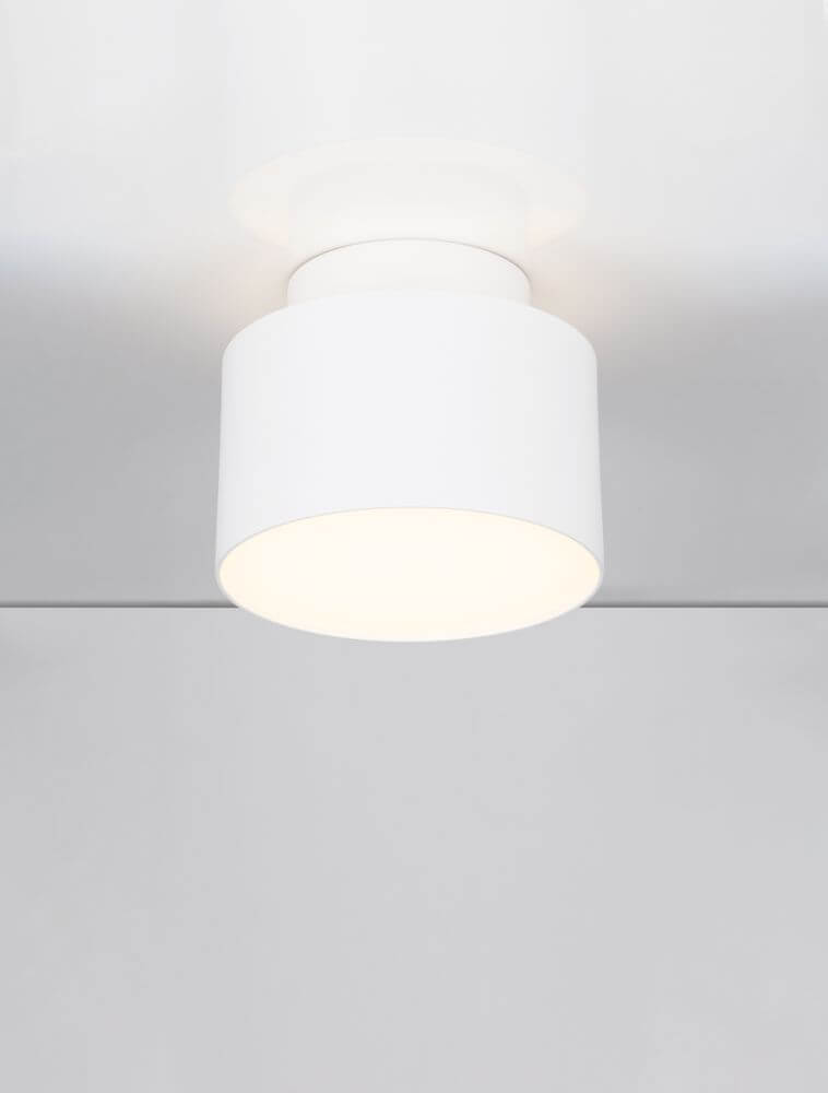 Ozen LED Deckenleuchte Ø 11cm in Weiß mit warmem Licht 3000K, ideal für moderne Räume.