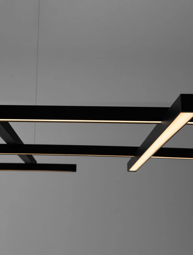 Pace LED Pendelleuchte 6-flammig 3000K schwarze Designer-Pendelleuchte aus Aluminium und Acryl, modernes minimalistisches Beleuchtungsdesign