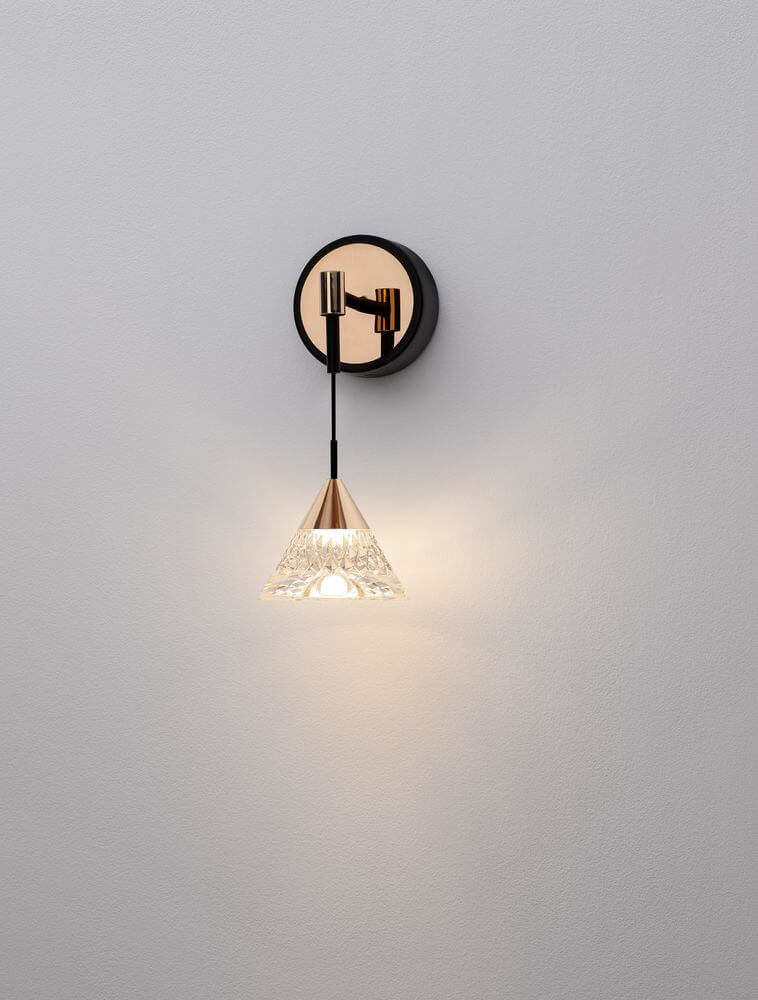 Paluz LED Wandleuchte 3000K Schwarz, Roségold mit eleganter Glaskuppel.