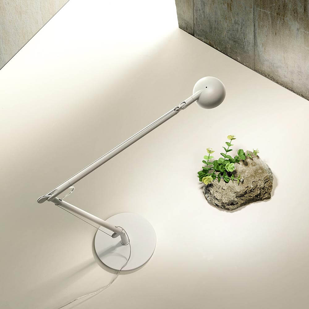 Panzeri Opuntia LED desk lamp CCT dimmable