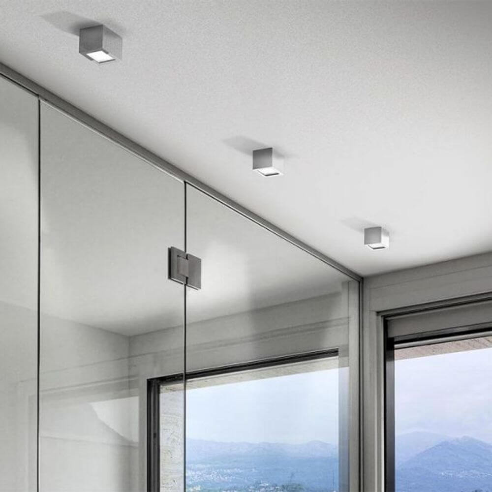 Panzeri Three LED-Deckenlampe Würfelform