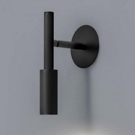 Panzeri Tubino LED-seinävalaisin mattamustana, minimalistinen muotoilu, käännettävä ja kallistettavissa.