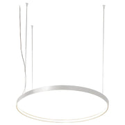 Suspension Panzeri Zero Round LED-anneau au design moderne et rond avec de discrets suspensions au plafond.