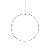 Panzeri Zero Round Vertical LED lampada a sospensione a anello in un design elegante e minimalista.