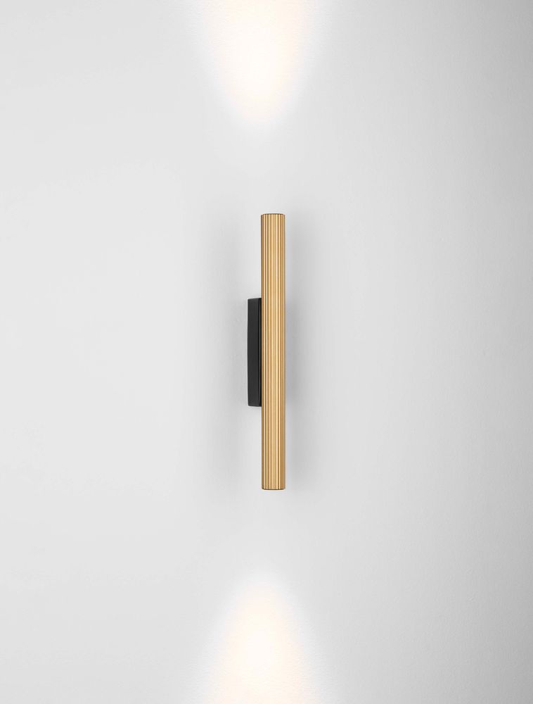Paron LED Wandleuchte Geriffelt 3000K