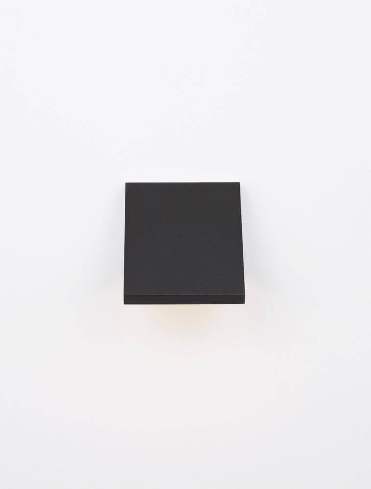 Parris LED Außenwandleuchte 3000K Anthrazit IP65, moderne Außenleuchte aus robustem Aluminium, beleuchtet Balkone und Terrassen.