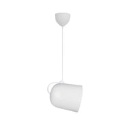 Pendelleuchte Angle im modernen, minimalistischen Design mit verstellbarem Licht.