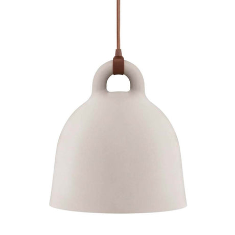 Lampa wisząca Bell L Ø 55cm Sand - elegancka lampa o solidnej konstrukcji i zaokrąglonej powierzchni.