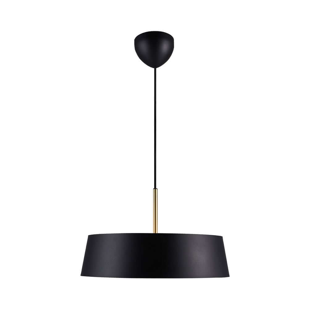 Pendelleuchte Clasi 45 mit schwarzem Metallschirm und goldener Aufhängung für blendfreies Licht.