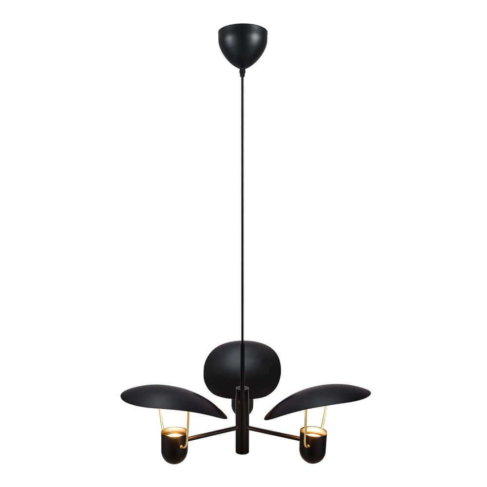 Pendelleuchte Fabiola in elegantem Design mit drei Lampenschirmen und Messingdetails.