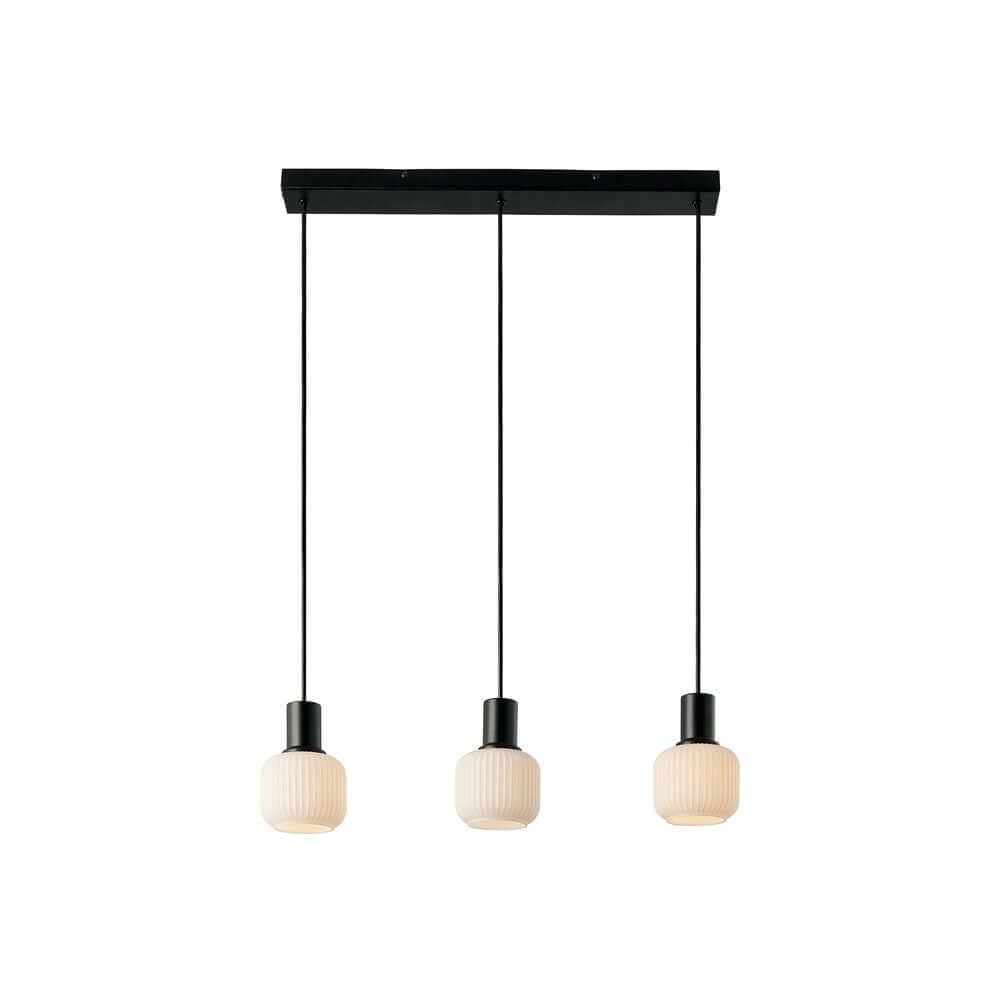 Pendelleuchte Milford Mini 3-Rail mit opalweißem Glas und schwarzem Metall, elegantes Design für jeden Raum.