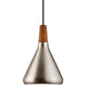 Pendelleuchte Nori 18 mit metallischem Lampenschirm und Holzgriff, minimalistisch und Nordic Design