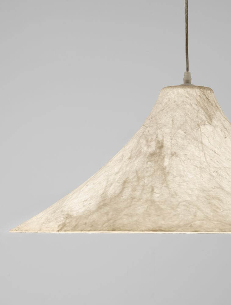 Pendelleuchte Pendelleuchte Weiß aus Acryl und Seide, elegante Lampe für modernes Interieur.