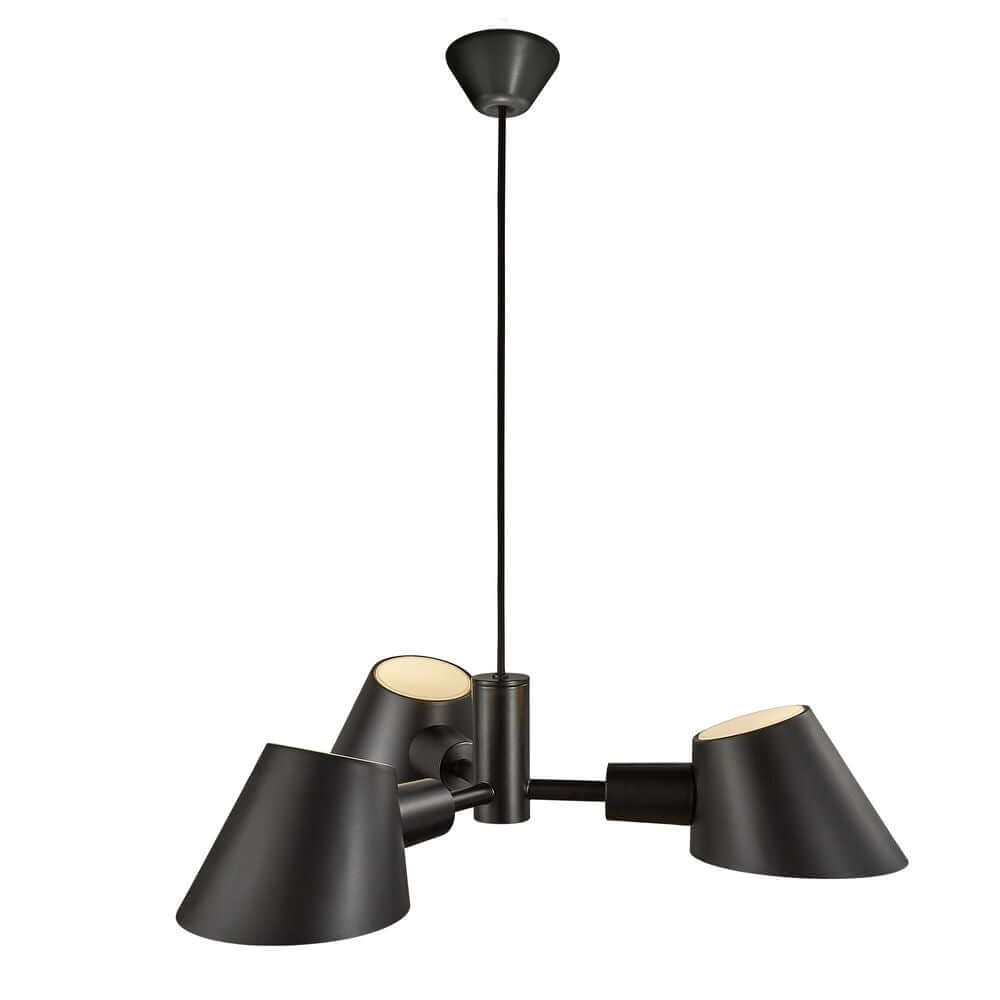Pendelleuchte Stay 3-Spot in modernem Design mit drei Lampenschirmen, ideal für stimmungsvolle Beleuchtung.