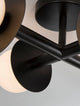 Pielo Deckenleuchte G9 4-flammig detailansicht mit modernem Design aus Metall und Opalglas.