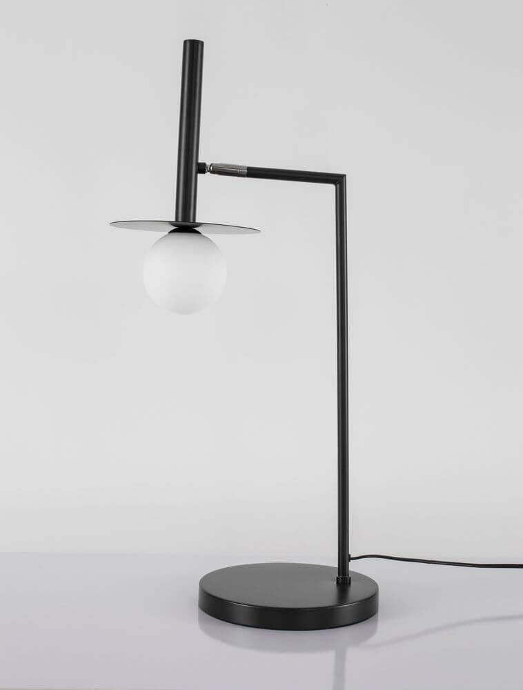 Pielo Tischleuchte G9 H 68cm Ø 32cm mit modernem Design aus Metall und Opalglas.