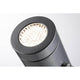 Plug & Shine LED Gartenstrahler Radix IP65 Grau - Detailansicht des Leuchtkopfes mit warmweißem Licht.