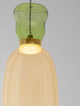 Pluma LED Pendelleuchte Ø 15cm 3000K Mehrfarbig mit farbigem Glasleuchtenschirm und goldenen Details.