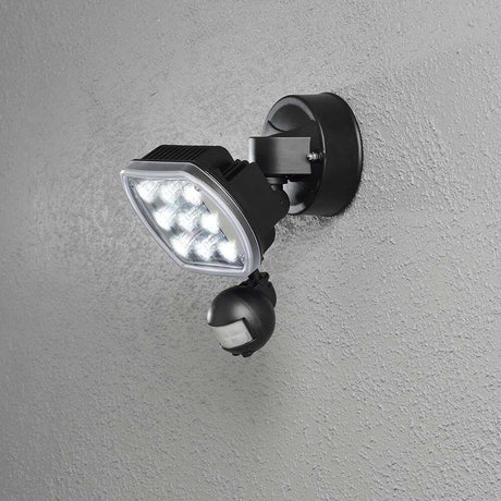 Prato LED projecteur extérieur avec capteur IP44 noir monté sur un mur