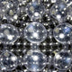 Megastar Design-Kronleuchter 140cm - Detailansicht des Bubbles®-Systems mit luftgefüllten Teilchen und LEDs.