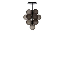 Pulpo LED pendant lamp Stellar Grape 13-light with 13 frosted glass spheres in an elegant arrangement.