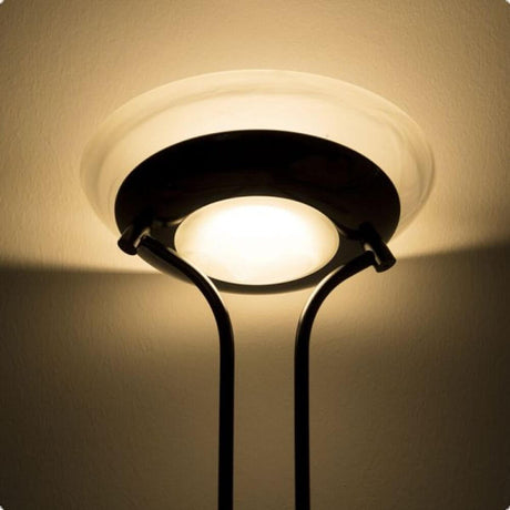 R7s LED Stab 78mm Warmweiß 3000K 500lm 6W in Lampe mit schlichter Form und warmem Licht.