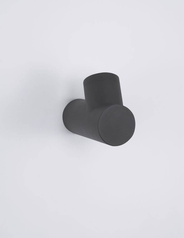 Ramo Außenwandleuchte Dunkelgrau IP65 modernes Design für Außenbereiche, robust und langlebig aus Aluminium und Glas.