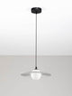 Reflet Pendelleuchte Schwarz, Weiß – moderne Lampe mit schwarzem Acryl und weißem Aluminium für stilvolle Akzente.