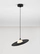 Reflet Pendelleuchte Schwarz, Weiß – moderne Lampe mit elegantem Design in Wohn- oder Essbereich.