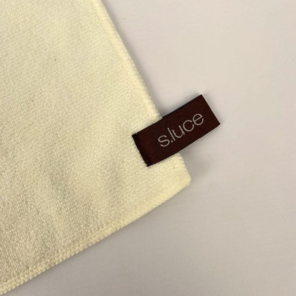 s.luce Universal luminaire cleaner set cleaning cloth with s.luce label for brilliant cleanliness.