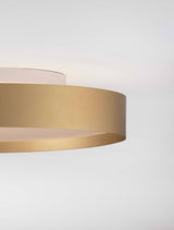 Roi Deckenleuchte Ø 40cm in elegantem Gold, dimmbar mit TRIAC-Funktion und DIP-Switch für Farbwechsel.