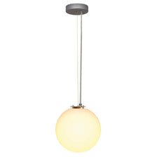 RotoBall 25 pendel hvid E27 max. 24W med kugleformet lampeskærm af temperaturbestandig plast.