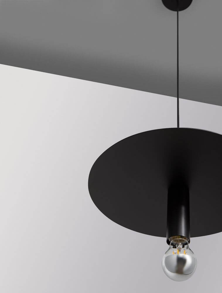 Royal Pendelleuchte E27 Ø 35cm in Schwarz, elegant und modern, ideal für die Beleuchtung von Theken und Bars.