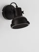 Ruvi Wandleuchte Schwarz – moderne Wandlampe im Industrial-Style aus mattem Schwarz.