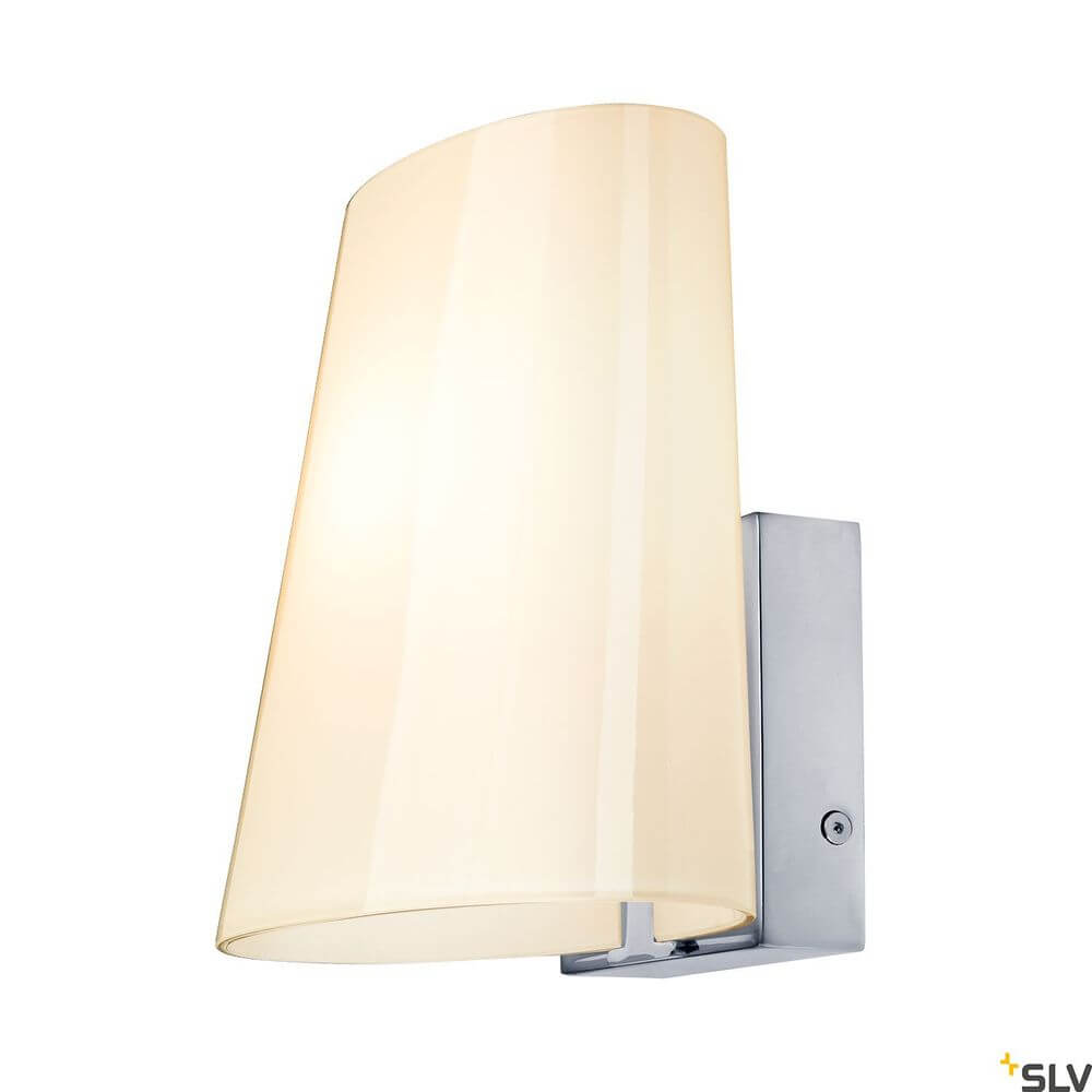 Coupa Wandlampe Qt14 Chrom, Weiß mit transparentem Lampenschirm und stylischer Wandhalterung.