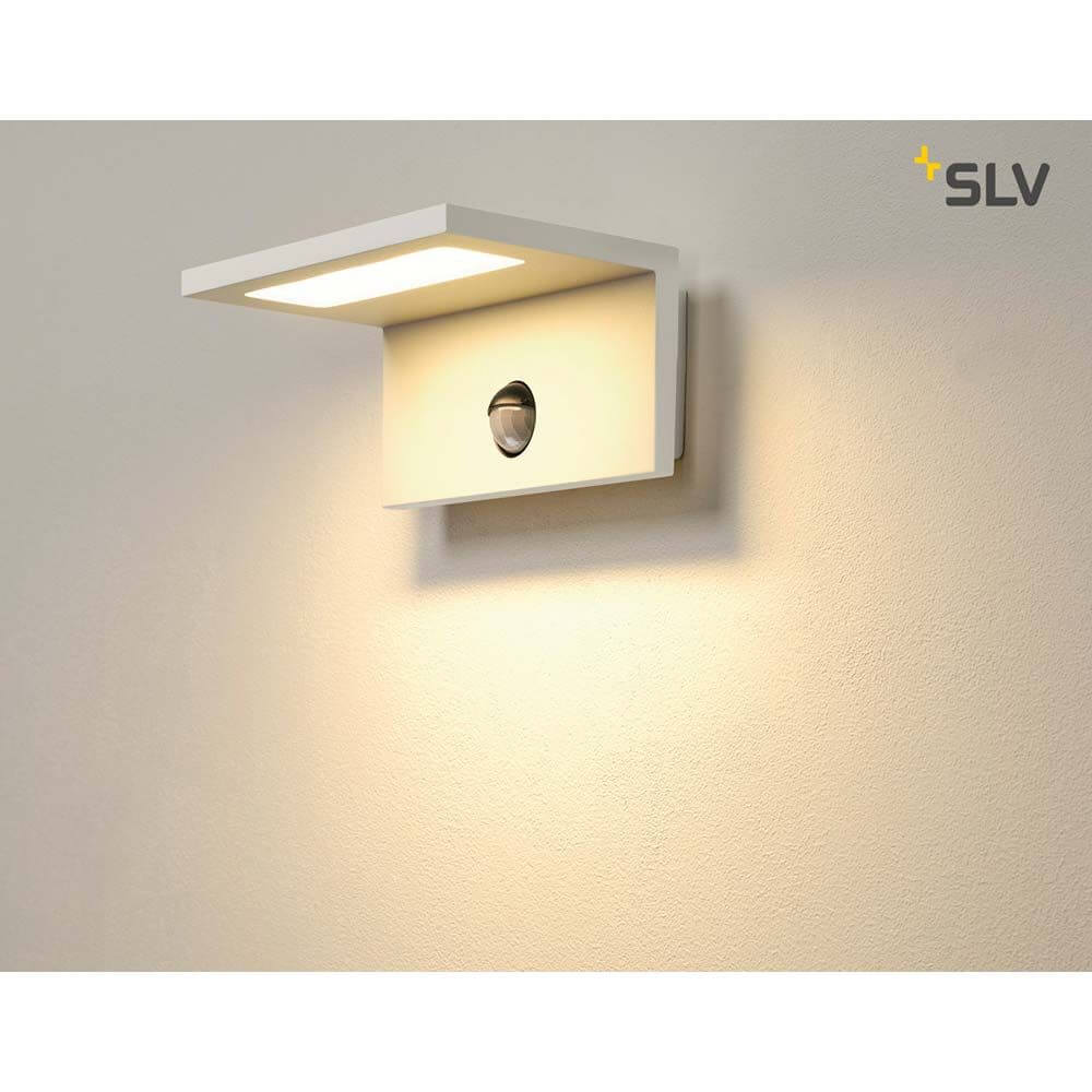 LED Sensor LED Außen-Wandaufbauleuchte IP44 Weiß 3000 an der Wand mit Bewegungssensor