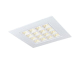 Pavano 620 Deckenleuchte in Weiß mit 3000K Lichtfarbe, quadratisches Design, ideal für moderne Innenräume.