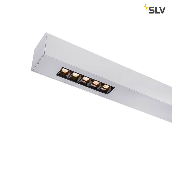 Q-Line LED Deckenaufbauleuchte 2m Silber 3000K mit sechs integrierten LED-Leuchten in einem modernen Design.