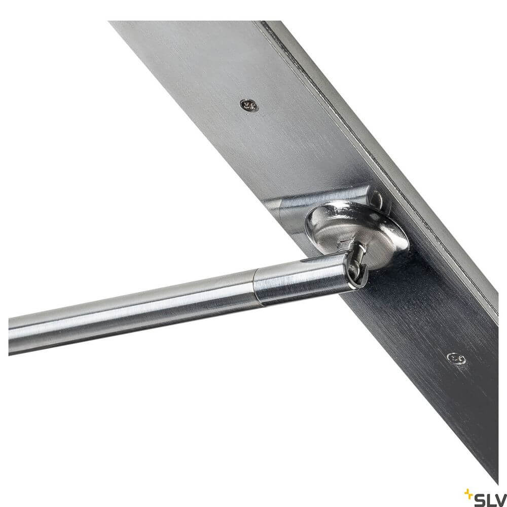 Detailaufnahme der Retrato D Wandlampe 3000K Grau mit Metalloberfläche und Montageelementen.