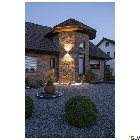 Rusty LED Wandaufbauleuchte Up&Down Outdoor Rost CCT für Fassadenbeleuchtung an modernem Haus