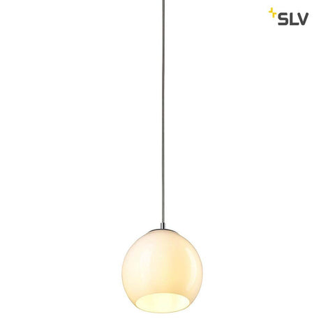 Sun 20 Pendelleuchte Weiß mit kugelförmigem Glasschirm und verchromter Halterung.