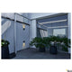 Vilua I LED Outdoor Wandlampe Anthrazit 3000K IP54 an einer modernen Wand im Außenbereich.