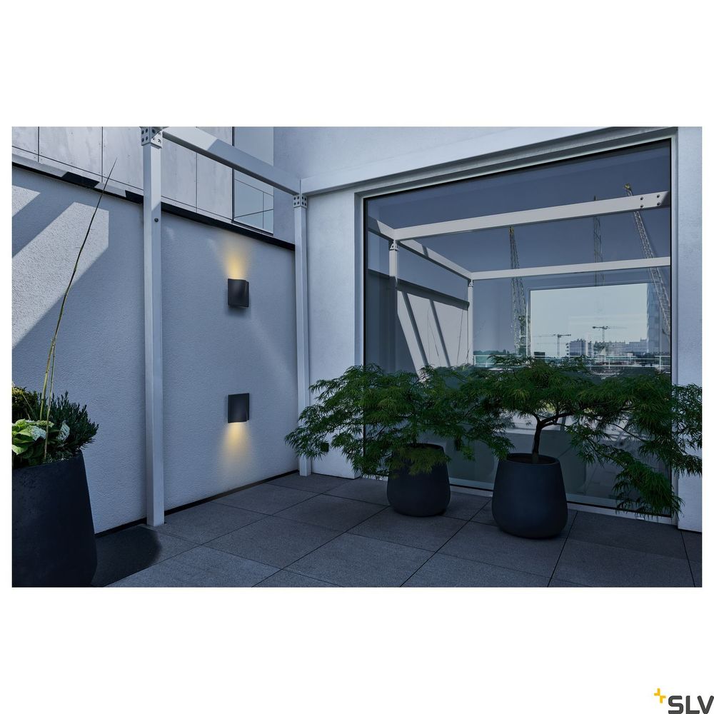 Vilua II Aplique LED antracita 3000K IP54 100° 810lm