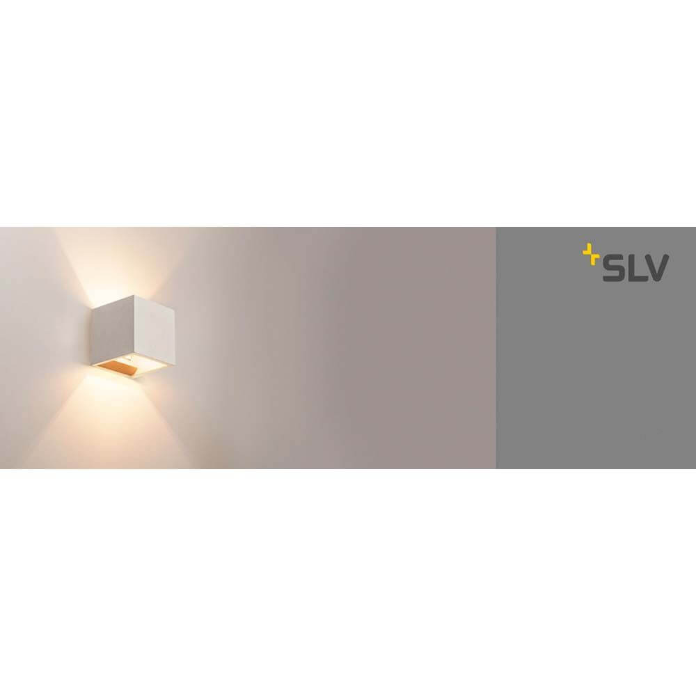 Solid Cube Wandleuchte QT14 Grau aus Beton mit kubischem Design und UP/DOWN Lichtausgabe.