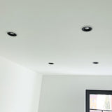 LED Build -Spotlights kääntyy ja himmennetään