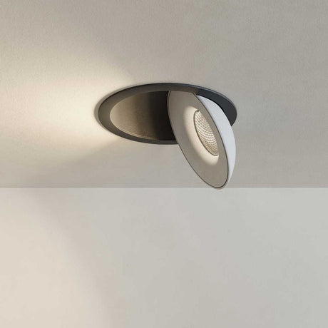 s.luce Santa Deep LED-Einbaustrahler schwenkbar, dimmbar, modernes Design für hochwertige Lichtlösungen.