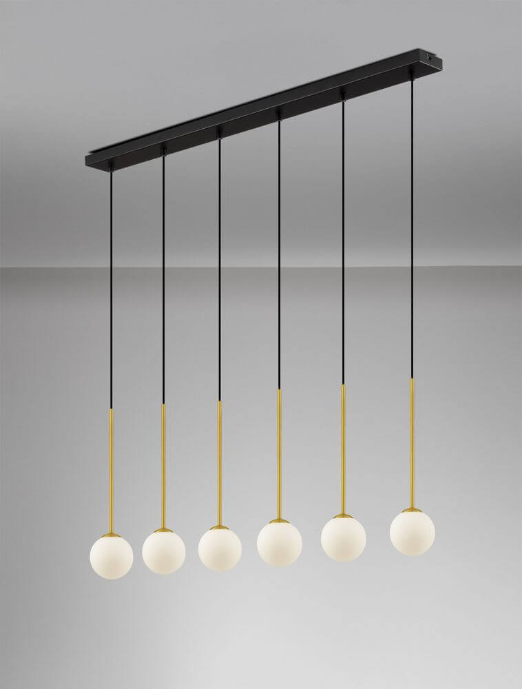Savoy Pendelleuchte G9 6-flammig Schwarz, Gold mit mattschwarzem Aluminium und satiniertem Opalglas.